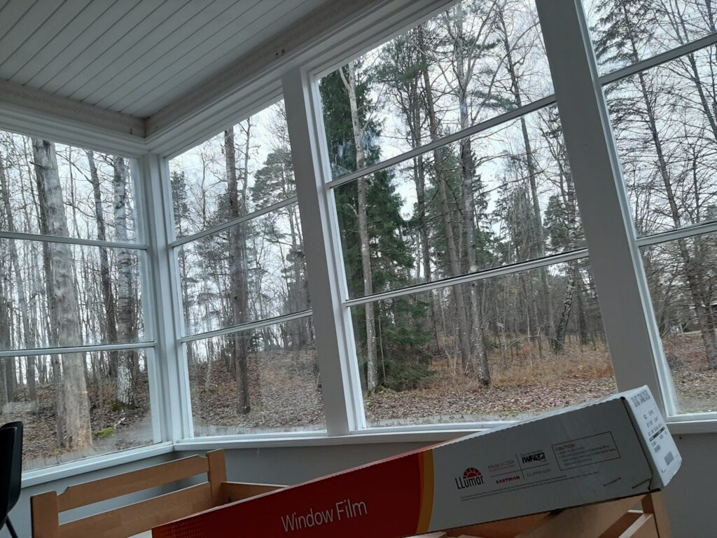 turvakalvo ikkunakalvo