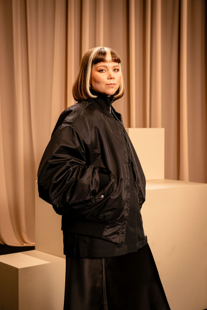 Laulaja Vesta: laulaja, joka valloittaa suomalaisen pop-musiikin